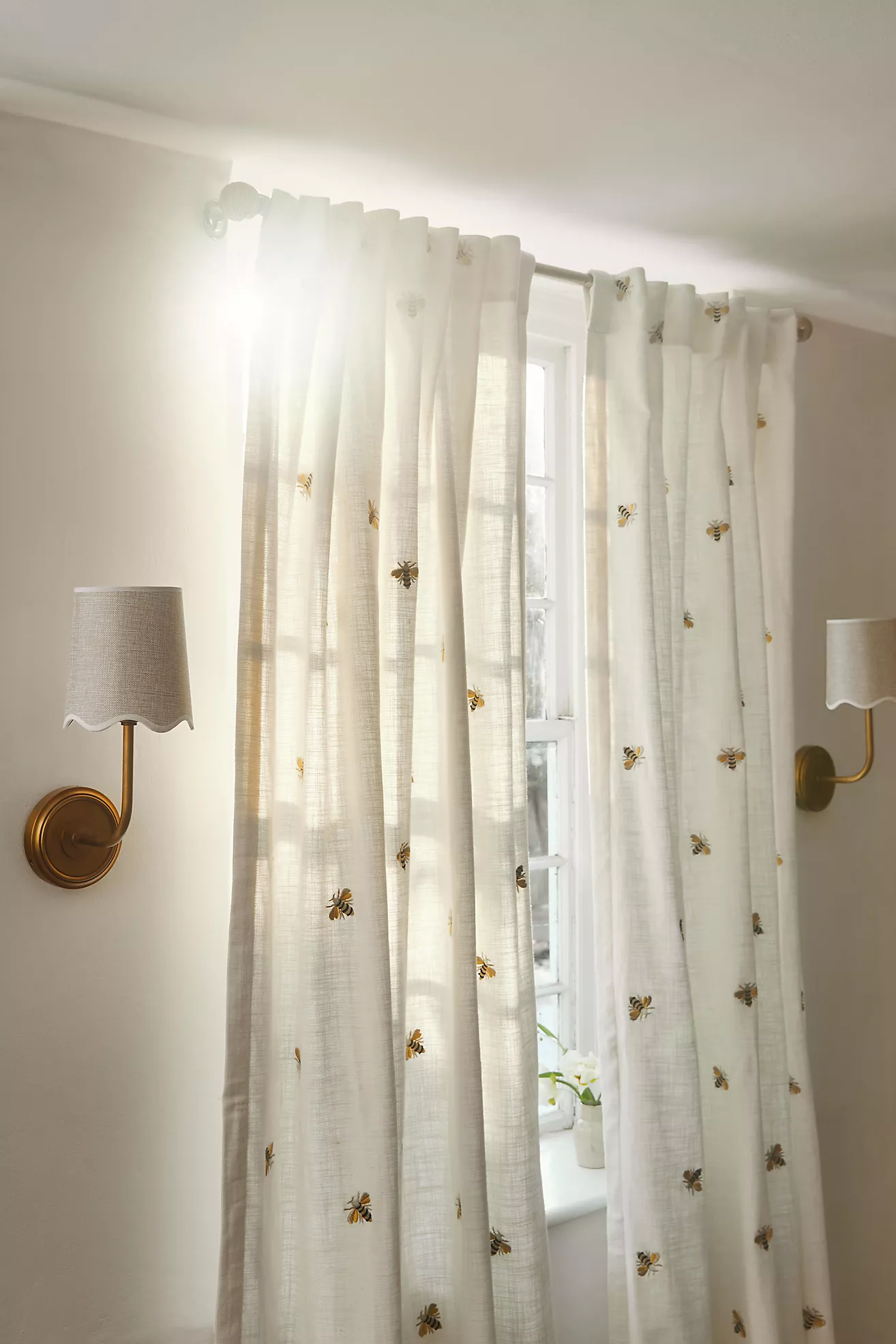 Ariel Sconce