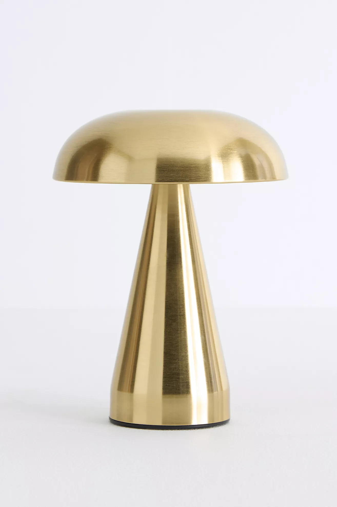 Furnas Cordless Rechargeable Lamp