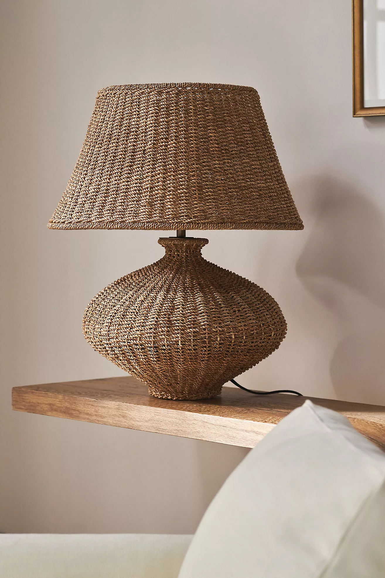 Nette Woven Table Lamp