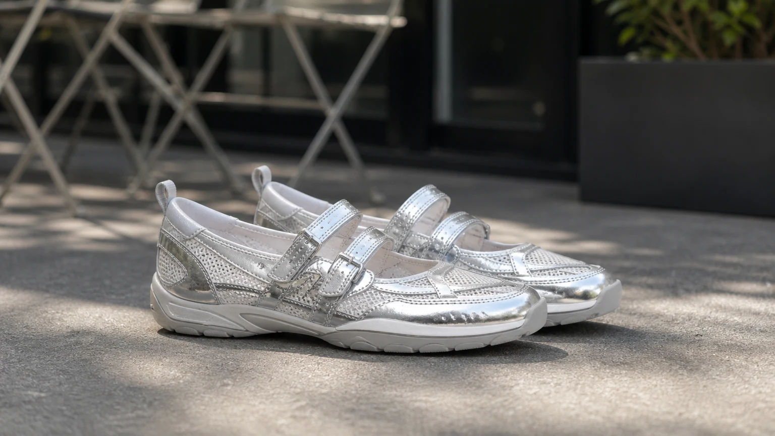 Baskets Mary Jane inspirées du ballet, conçues dans une scène de style de vie horizontale
